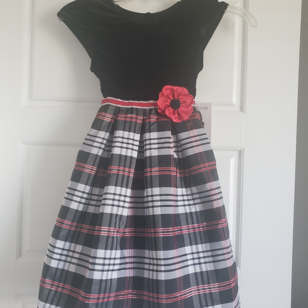 Kids dress size 6